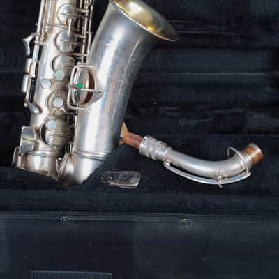 Conn New Wonder Transitional / 6M Alto /  1930 - Brushed Silver image 1