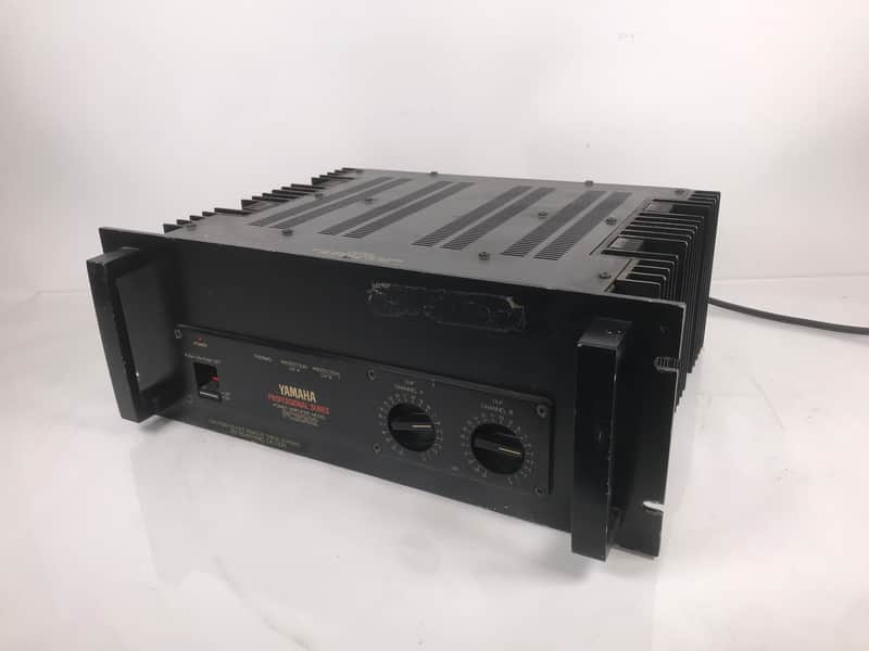 Yamaha PC2002 Professional Series Power Amplifier | Reverb Canada
