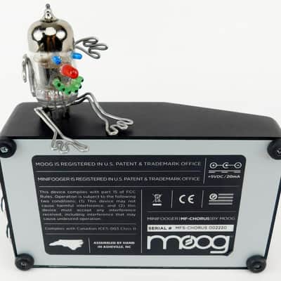Moog Minifooger MF Chorus V2 MF06 Analog Effect + Neuwertig+ OVP + 1,5J Garantie image 4