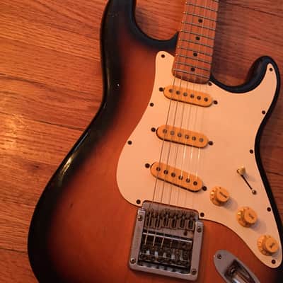 Cort Stratocaster 80's Sunburst Road Worn Relic W Accutune Tremolo MIK image 7