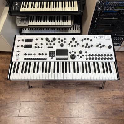 Modal Electronics 002 12-Voice Analogue-Digital Hybrid Synthesizer 2010s - White