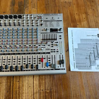 Behringer Eurorack UB1832FX-Pro 18-Input 3/2-Bus Mic / Line Mixer