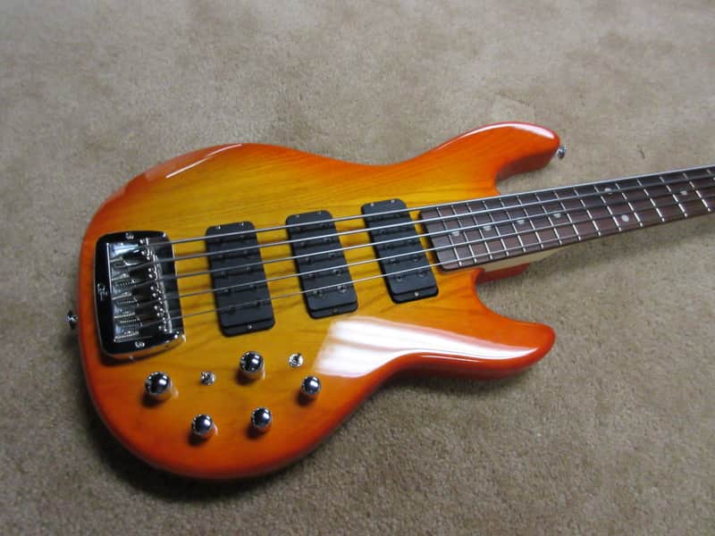 G&L M2500 with 3 MFD Pickups & K Wiring Bild 1
