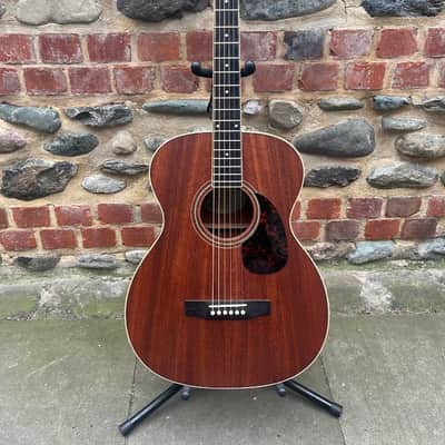 Larrivee OM-03 2015 - walnut image 1
