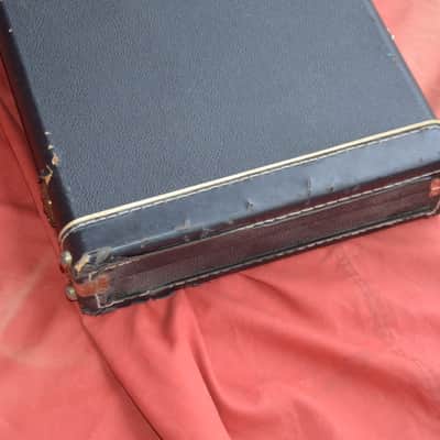 TKL Universal Bass Case perfect for Jazz/P and also 5 String- Basses * Made in Canada in 1980 * An authentic Rock'n'Roll Case! image 10