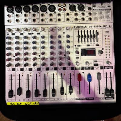 Behringer Eurorack UB1222FX-Pro 16-Input Mic / Line Mixer with