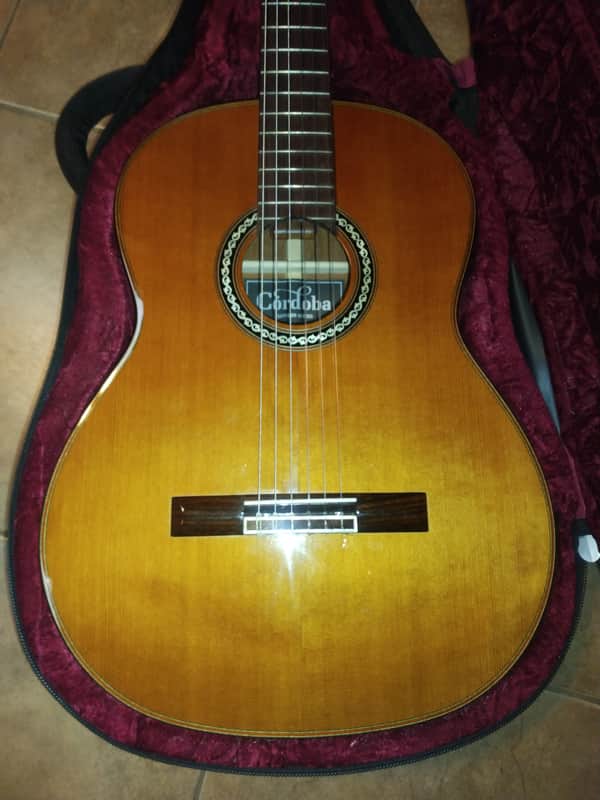 Cordoba C-9 Crossover Cedar top (98) W/matching Case & Free shipping image 1