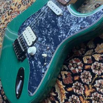 Squier Vintage Modified scalloped image 14