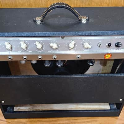 Fender-Regal R1160 Deluxe Style Tube Amp image 5