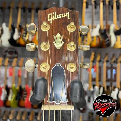Gibson   Dove Artist Cutaway image 3