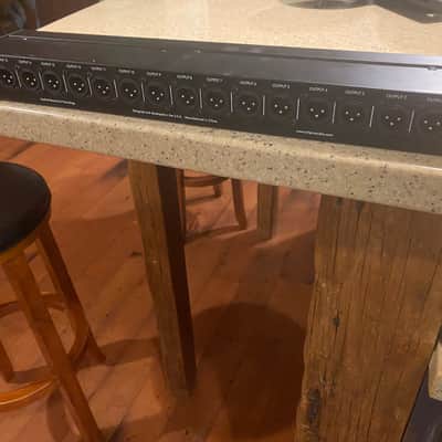 ART P16 Rackmount 16-Channel Balanced XLR Patchbay 2015 - Present Black image 3