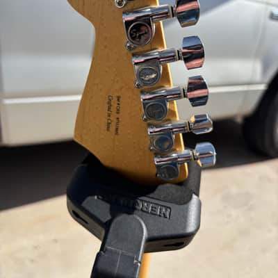 Squier Standard Stratocaster with Rosewood Fretboard 2001 - 2013 - Black Metallic image 3