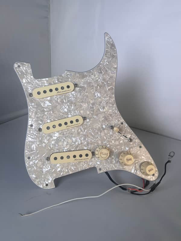 Fender Noiseless Loaded Antique Pearloid Pickguard SSS 2021 image 1