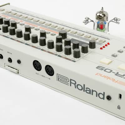 Roland TR-09 Boutique Rhythm Composer Synthesizer + Top Zustand + Garantie image 9
