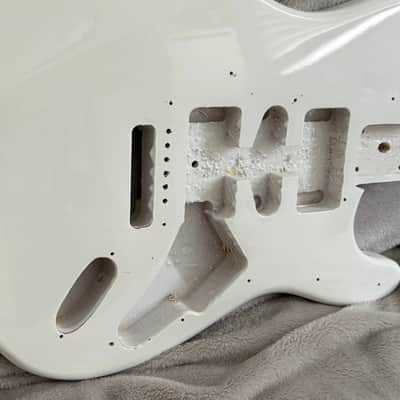 Unbranded Strat Style Electric guitar body With 3 play pickguard and back plate 2025 - Gloss image 7