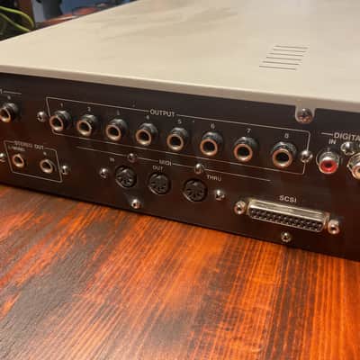 Akai S3000XL Sampler with 8 outputs IB208P - cleaned and refreshed image 9