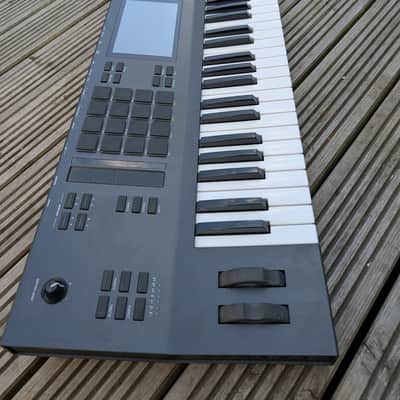 Akai MPC Key 61 Standalone Workstation Synthesizer 2022 - INCLUDES 500GB HARD DRIVE image 2