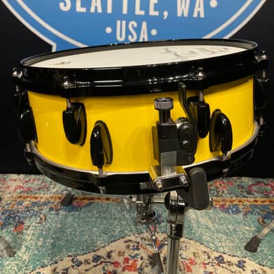 Gretsch - 14x5", Vineyard Custom Snare Drum, Signed by Fred Gretsch! 2006 - Yellow, Black Hardware image 5