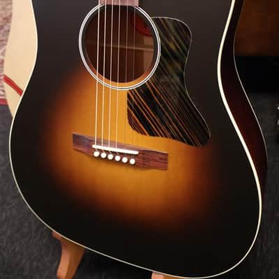Gibson J-45 Century 12-Fret Sunburst image 2