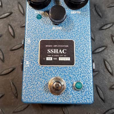 Browne Amplification SSHAC Sky Snake Hawk Attack Chorus 2025 - Present - Blue image 2