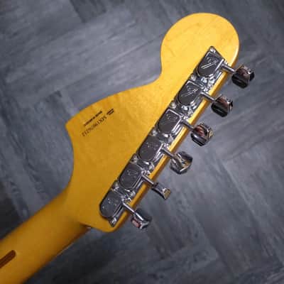 Fender Vintera '70s Stratocaster with Maple Fretboard 2019 - Aged Natural image 5