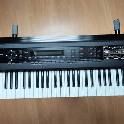 ROLAND D-50 Linear Synthesizer Classic keyboard famous 80s vintage sounds image 3