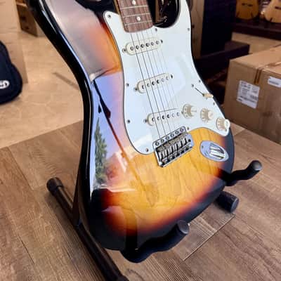 Immagine Fender STRATOCASTER STANDARD '70S MIM SUNBURST + CUSTODIA - 3