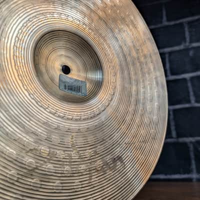 Zildjian 14" ZBT Crash Cymbal 2004 - 2019 - Traditional image 5