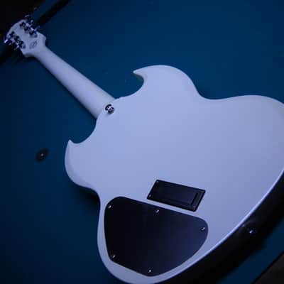 Epiphone SG Limited Edition G-400 Custom Shop White with EMG Pickups image 6