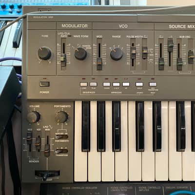 Roland SH-101 Monophonic Analog Synthesizer image 2