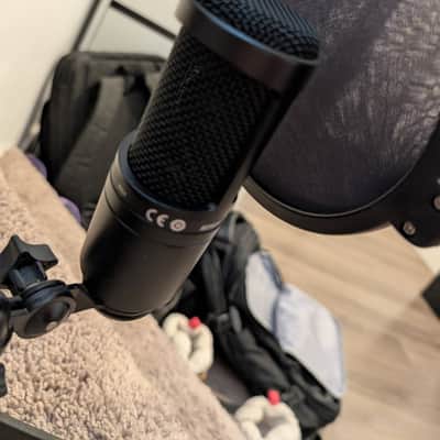Audio-Technica AT2020 Large Diaphragm Cardioid Condenser Microphone 2010s - Black image 3