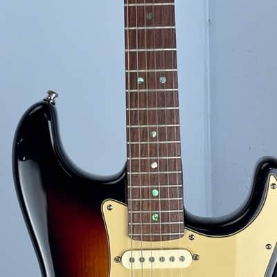 Fender Stratocaster - Made in USA - 2005 - Tobacco Burst - Mint Condition! image 4