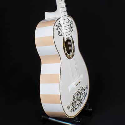 Cordoba The Disney Pixar Coco X Córdoba Replica Collection Limited Edition 14/20 Worldwide image 11