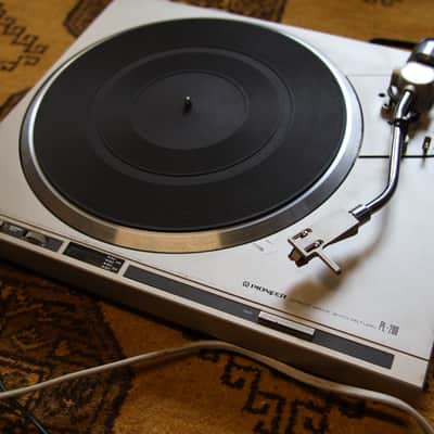 Pioneer PL-200 turntable, record player, vintage - silver image 3