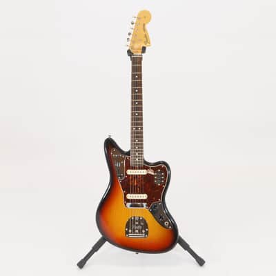 Fender 2007 American Vintage 62 Jaguar - 3-Color Sunburst with Rosewood Fingerboard with Case image 6