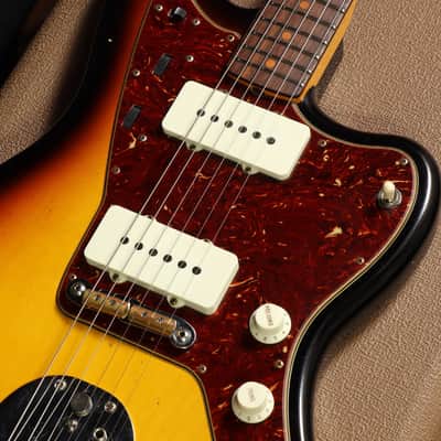 Fender Custom Shop 1962 Jazzmaster Journeyman Relic 3-Color Sunburst [CZ565598] (06/22) image 4