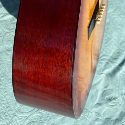 Guild F-20 Troubadour 1966 - Sunburst image 8