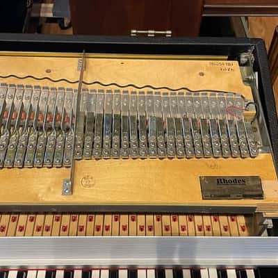 Rhodes Mark I Stage 73-Key Electric Piano 1976 - Black image 17