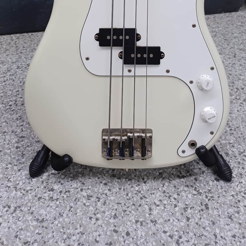 1987 Squier Bullet Bass Cream