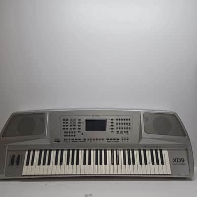 Ketron XD9 61-Keys Arranger Keyboard 1999-2000 - Silver