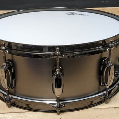 Tama Metalworks 14x5.5 steel snare drum  - grey image 3