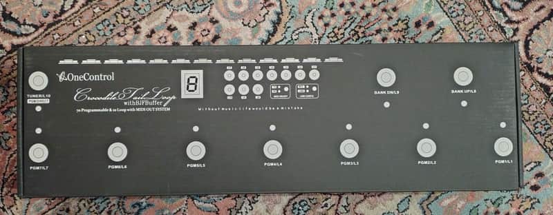 One Control Crocodile Tail Loop Switcher 2010s - Black image 1