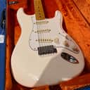 Fender American Vintage II '73 Stratocaster with Maple Fretboard 2025 - Present - Olympic White