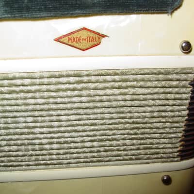 Century by Atlas Accordion image 7