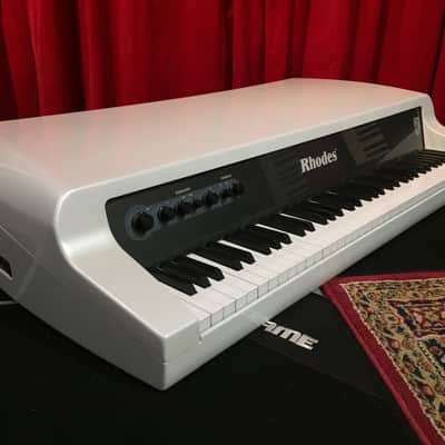 Rhodes MARK 7 image 2
