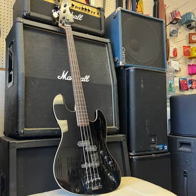 Fender Aerodyne Jazz Bass with Babicz Bridge - Black image 2