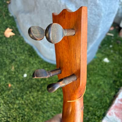 Leonardo Nunes Soprano ukulele 1900s - With original canvas case image 7