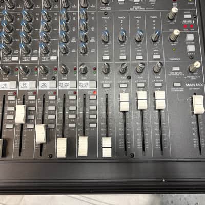 Mackie SR 24-4 VLZ Pro 24x4x2 4-Bus Mixing Console Mixer PA DJ audio image 4