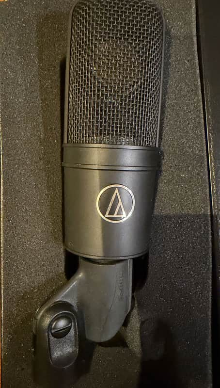 Audio-Technica AT4040 Large Diaphragm Cardioid Condenser Microphone 2010s - Black Pair image 1