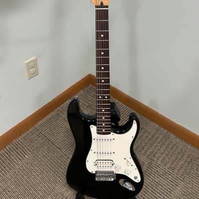 Fender Standard HSS Stratocaster with Maple Fretboard 2006 - 2017 - Black image 2